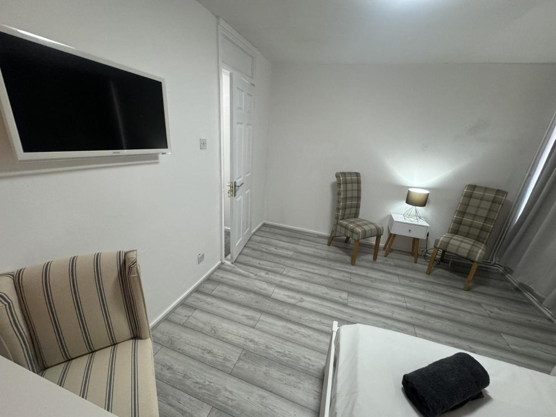 Tottenham Velvet Suites London Exterior photo
